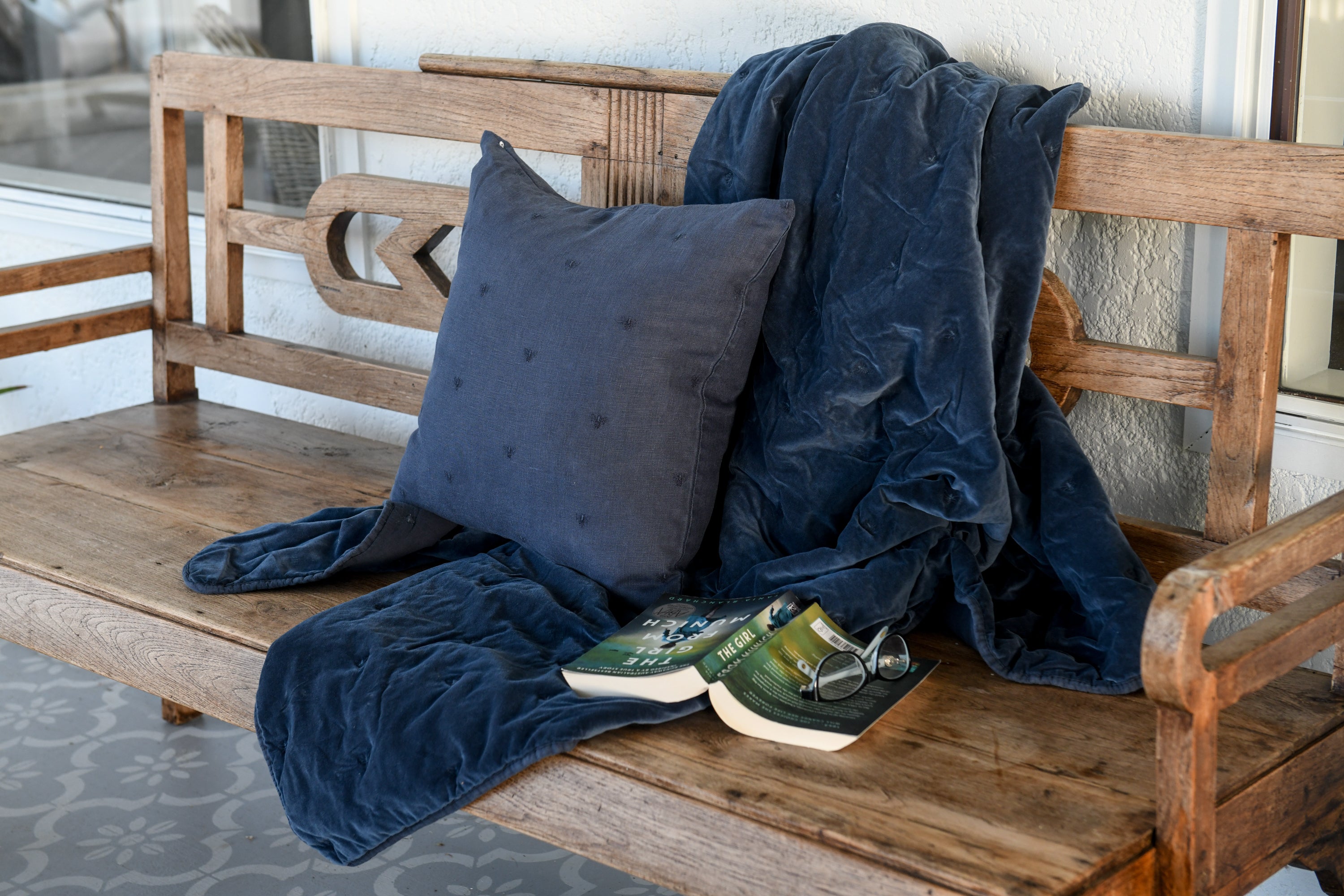 Mason Bee Velvet Throw