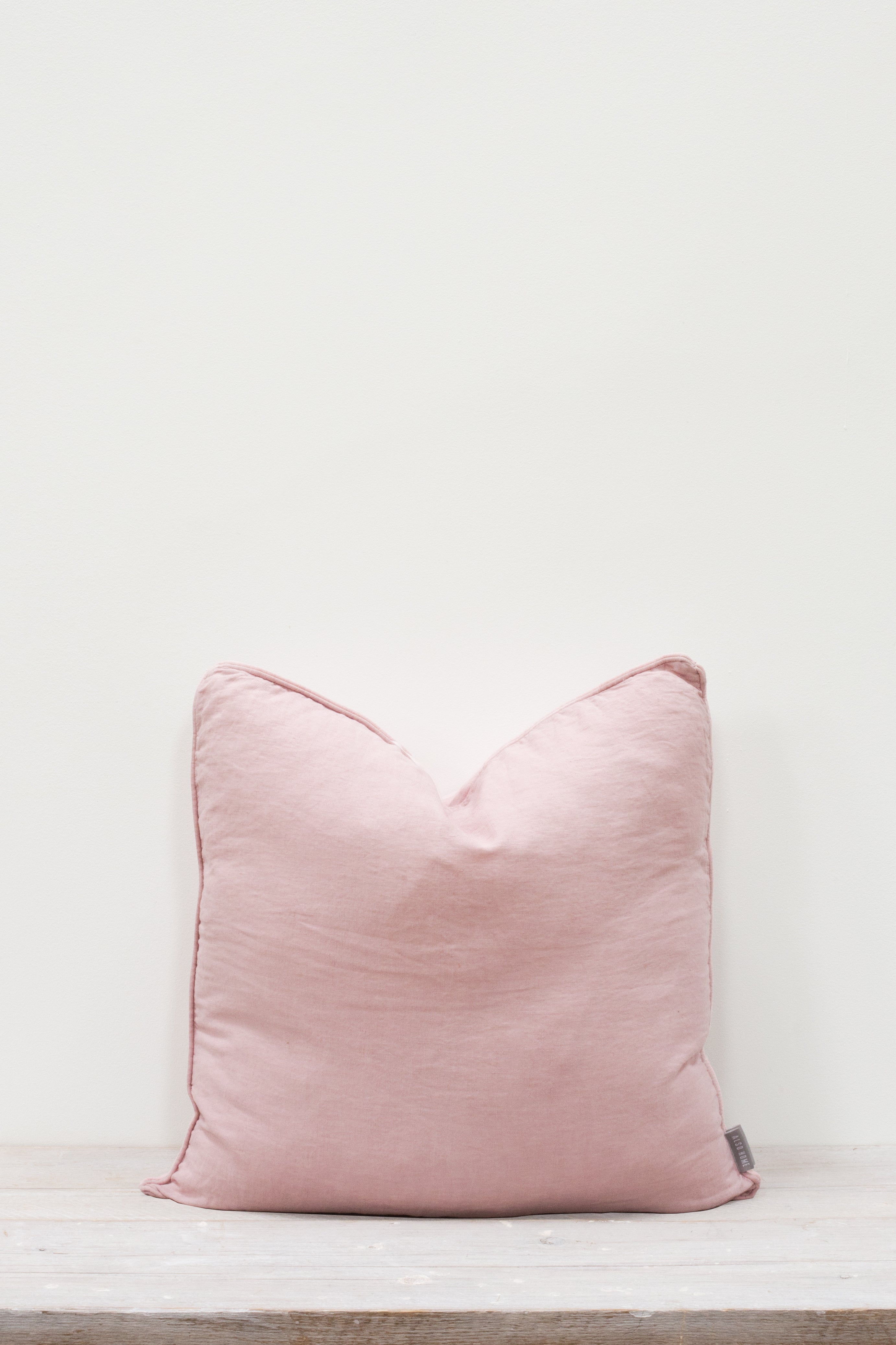 Lisbon Cushion Blush 50x50